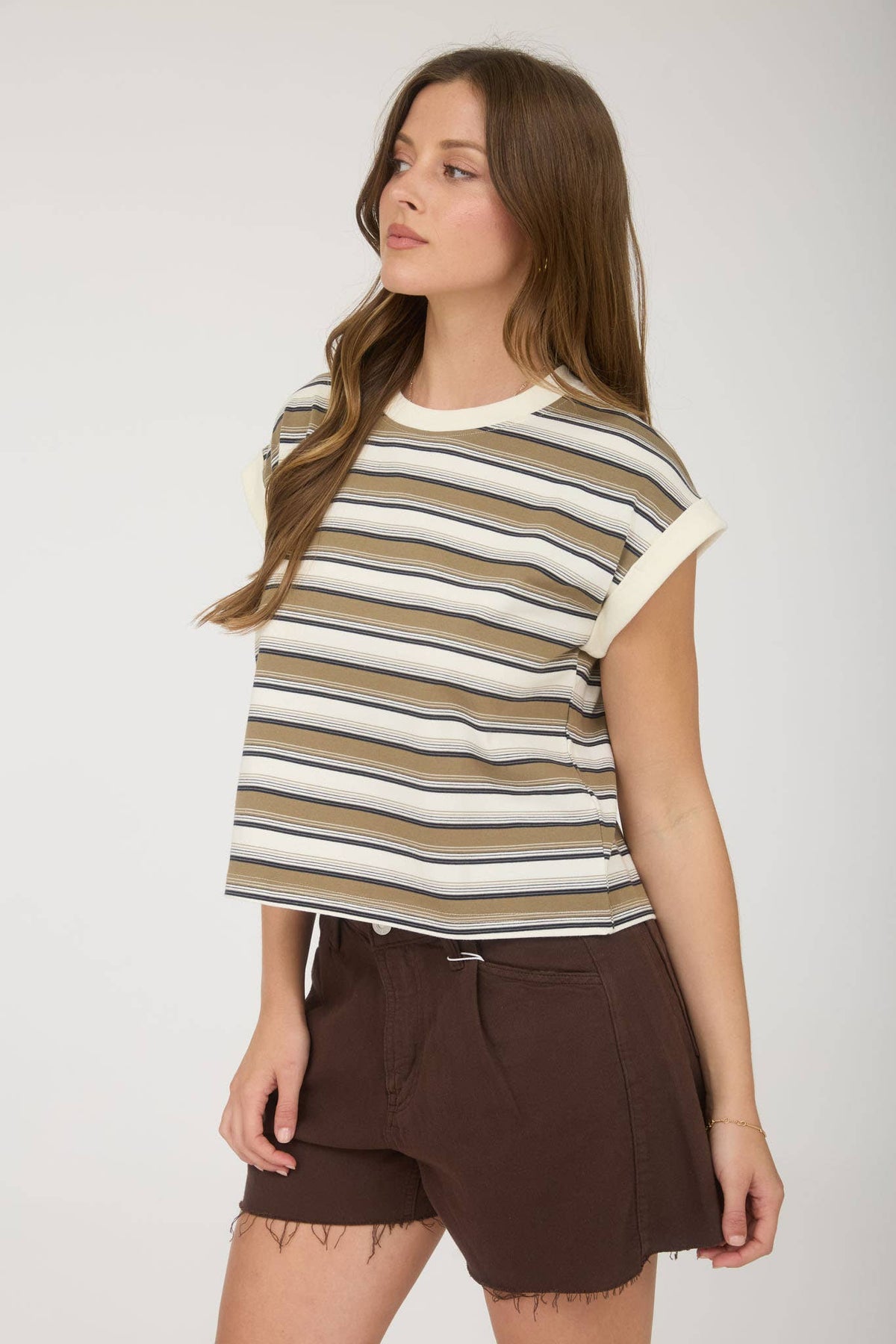 MULTI-COLOR STRIPE CREWNECK SLEEVELESS KNIT TOP