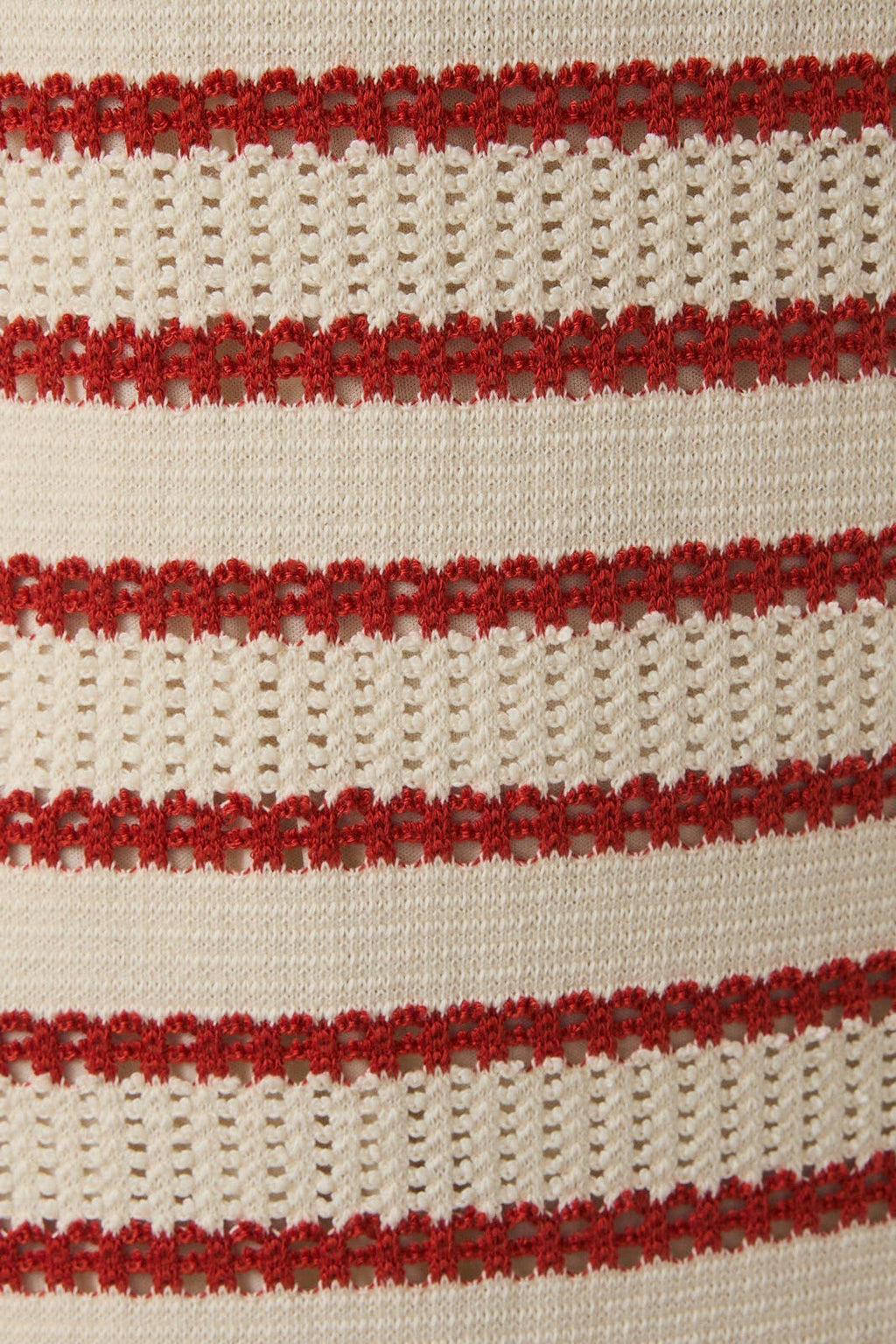 ROUND NECK SLEEVELESS SLIT STRIPE MAXI DRESS: CREAM-RED STRIPE